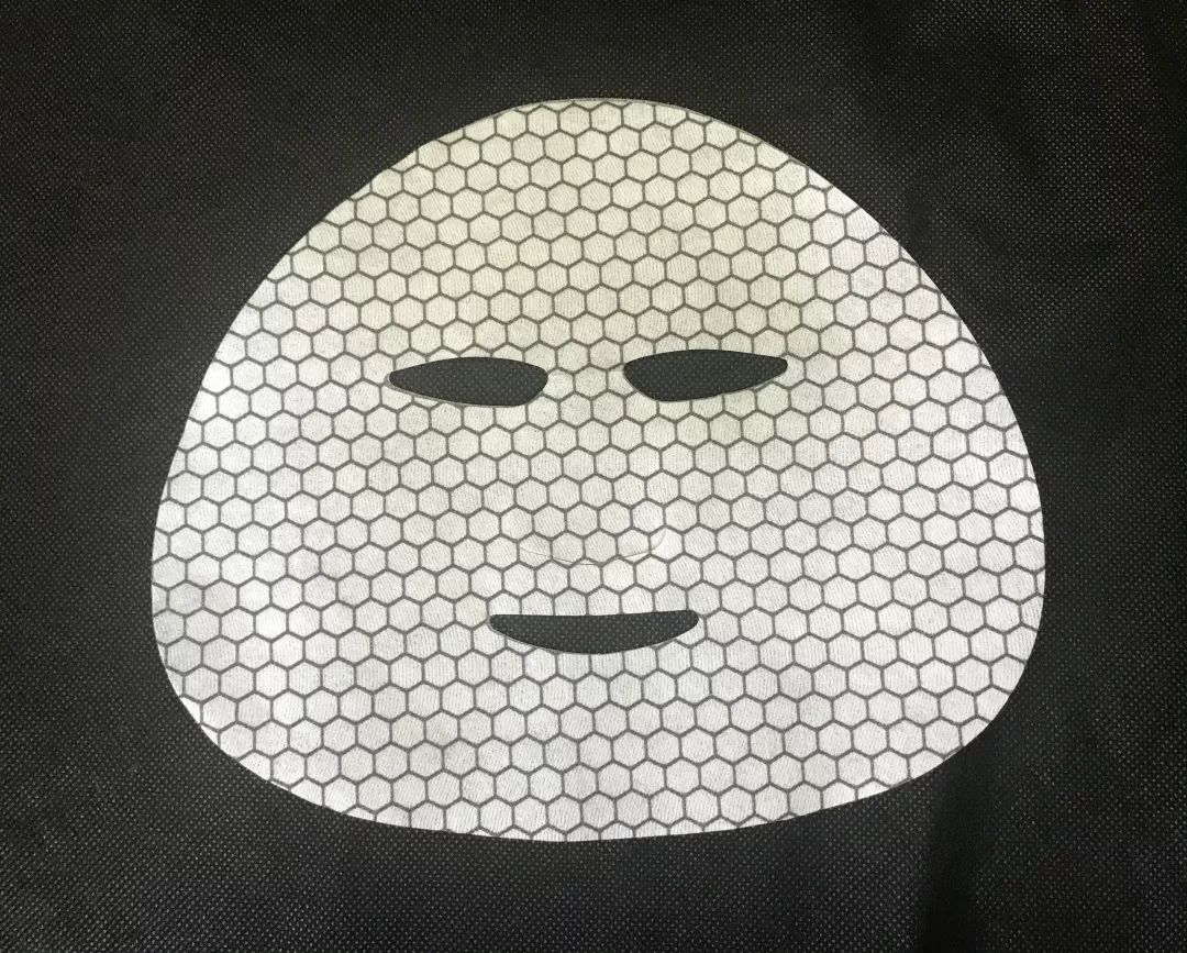 大澳新品“黑”科技——石墨烯量子面膜(图2)